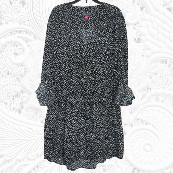 Vince Camuto - Picture 1 of 2